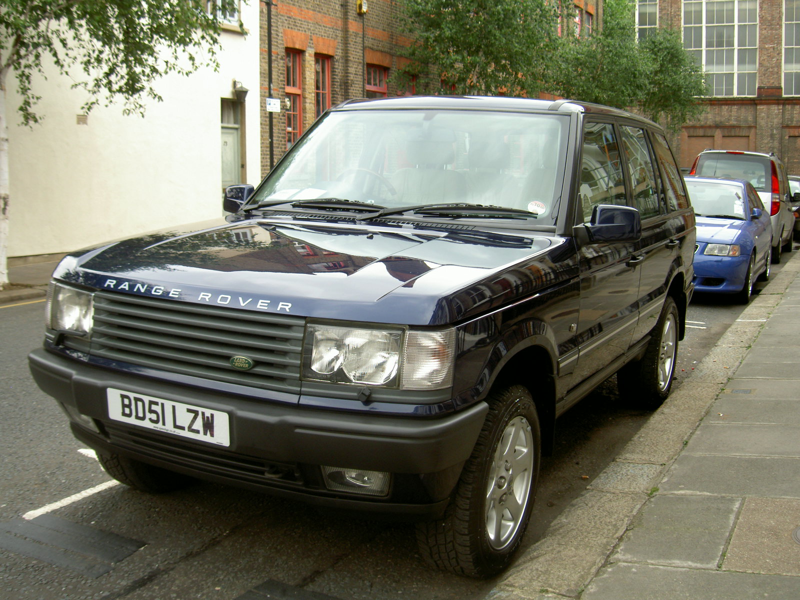 2002 Land Rover Range Rover Specs, Prices, VINs & Recalls